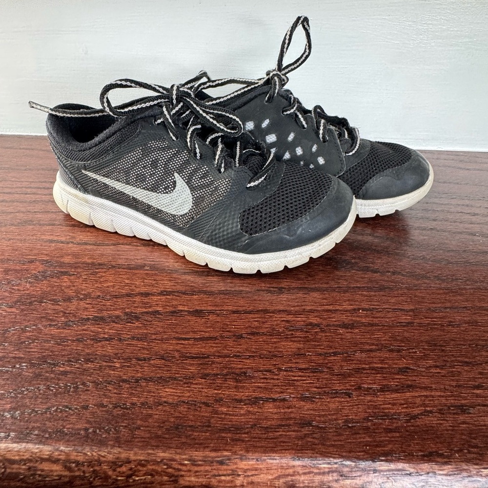 Nike Black Mesh Toddler Shoes